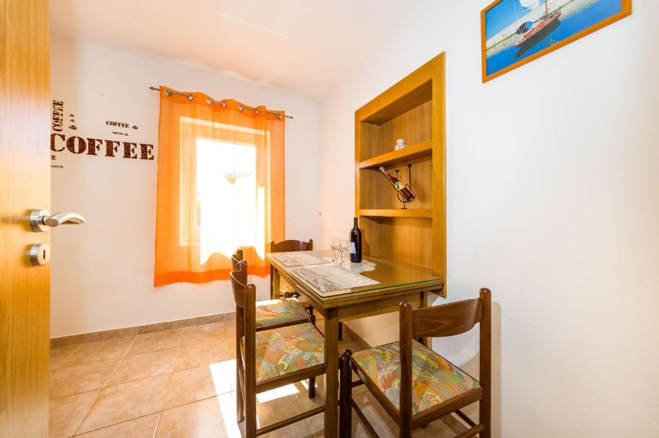 Apartments With A Parking Space Nin, Zadar - 10414 Екстериор снимка