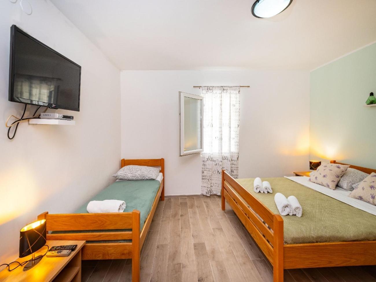 Apartments With A Parking Space Nin, Zadar - 10414 Стая снимка