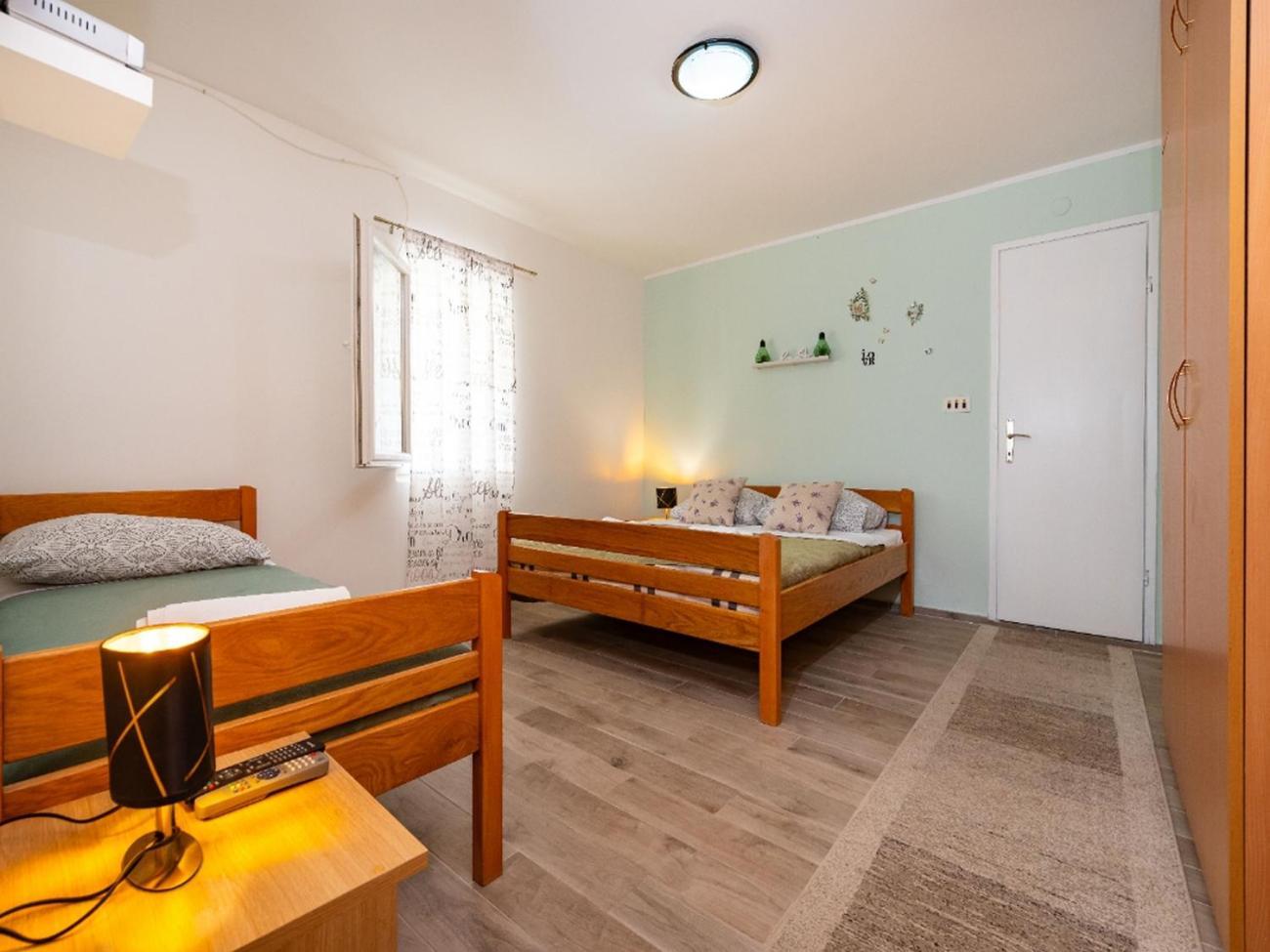 Apartments With A Parking Space Nin, Zadar - 10414 Екстериор снимка