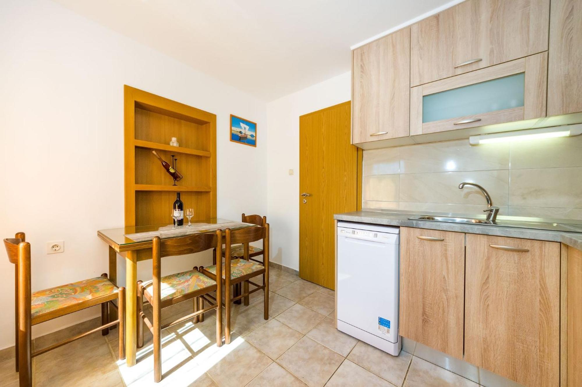 Apartments With A Parking Space Nin, Zadar - 10414 Стая снимка